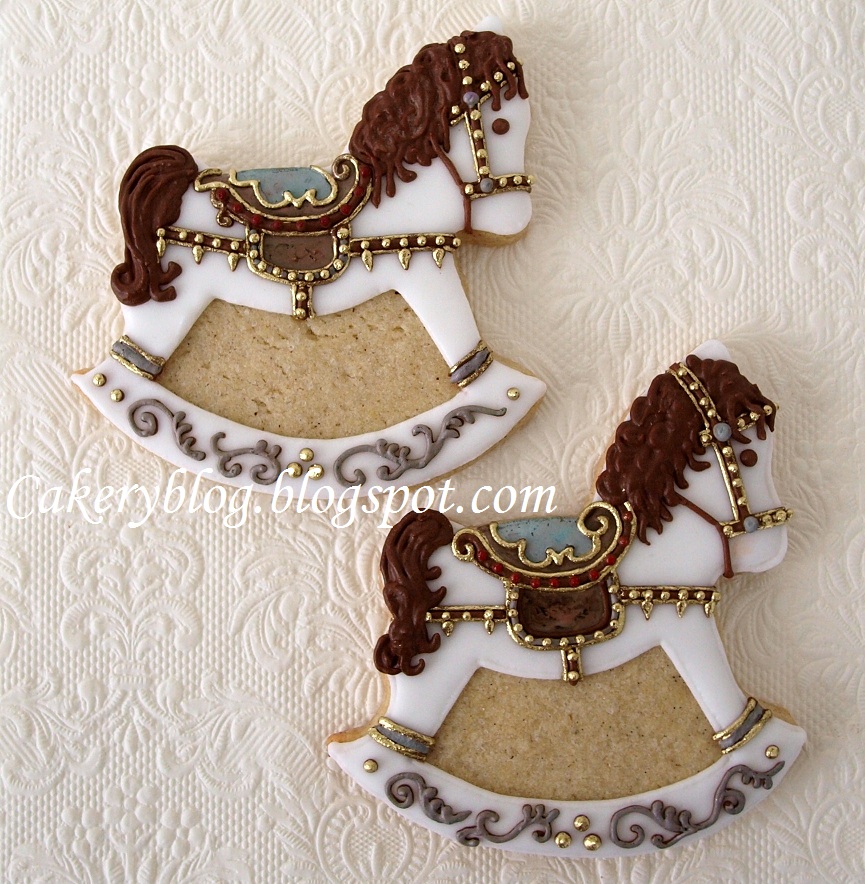 how to decorate a rocking horse cookie